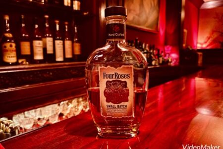 BOURBON WHISKEY LINEUP